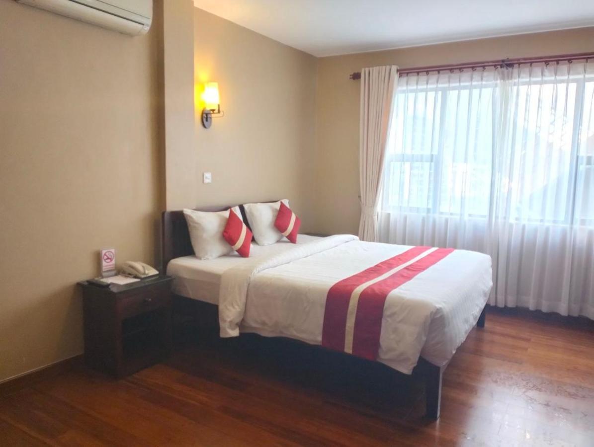 Lux Riverside Hotel & Apartment Phnom Penh Luaran gambar