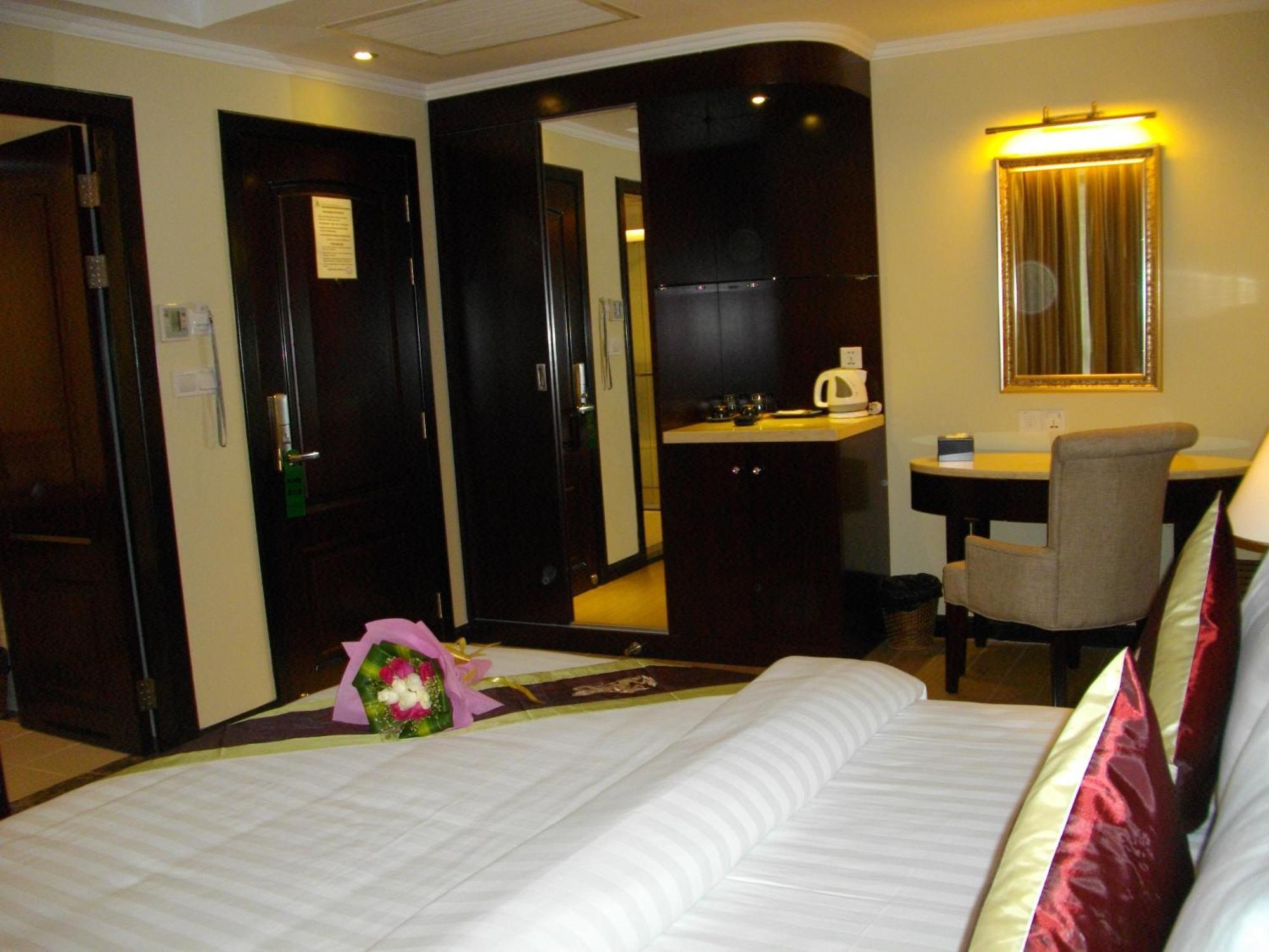 Lux Riverside Hotel & Apartment Phnom Penh Luaran gambar