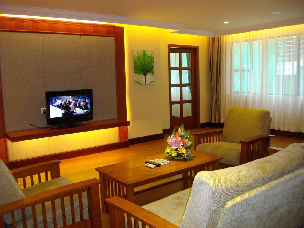 Lux Riverside Hotel & Apartment Phnom Penh Luaran gambar