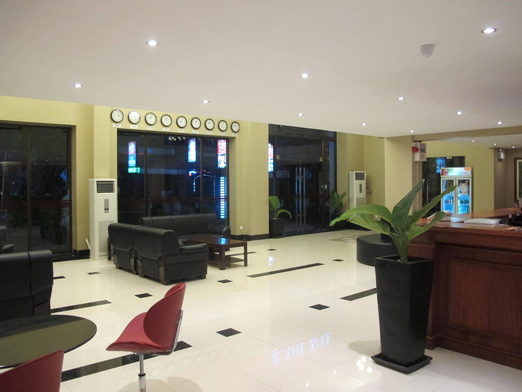 Lux Riverside Hotel & Apartment Phnom Penh Luaran gambar